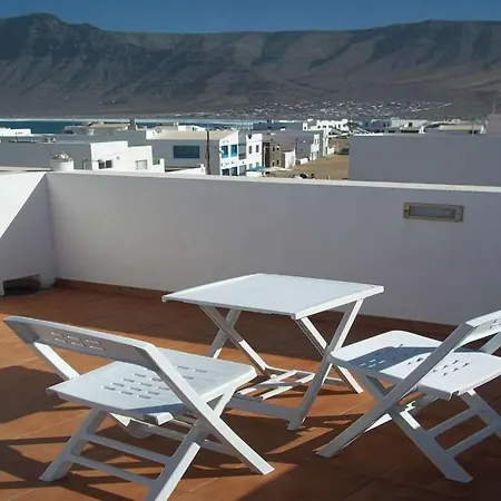 La Caleta Sleeps 6 Wifi Apartman Famara